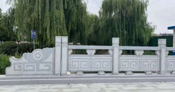 河池 芝麻灰桥栏杆、河道栏杆安装效果