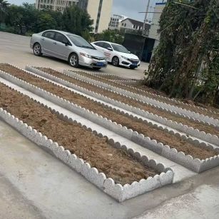 河池 花边石、花围石、花园石安装效果