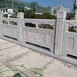 河池 芝麻白栏杆