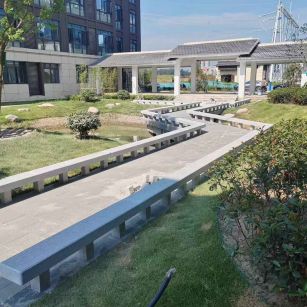 河池 芝麻灰小区坐凳&栏杆安装效果